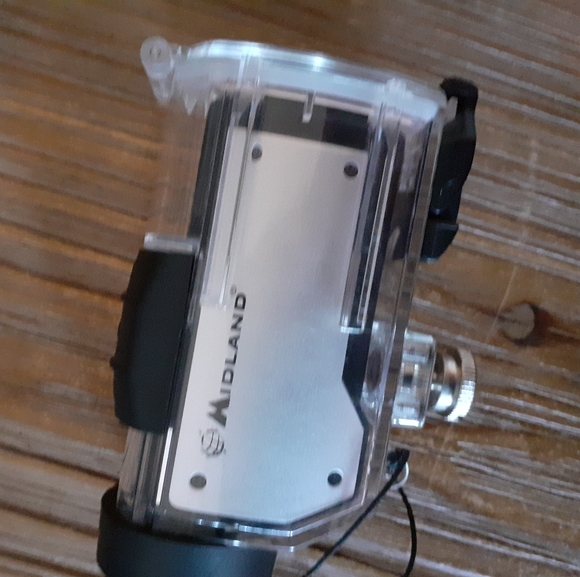 Midland 1080p HD wearable action camera - Picture 1 of 2